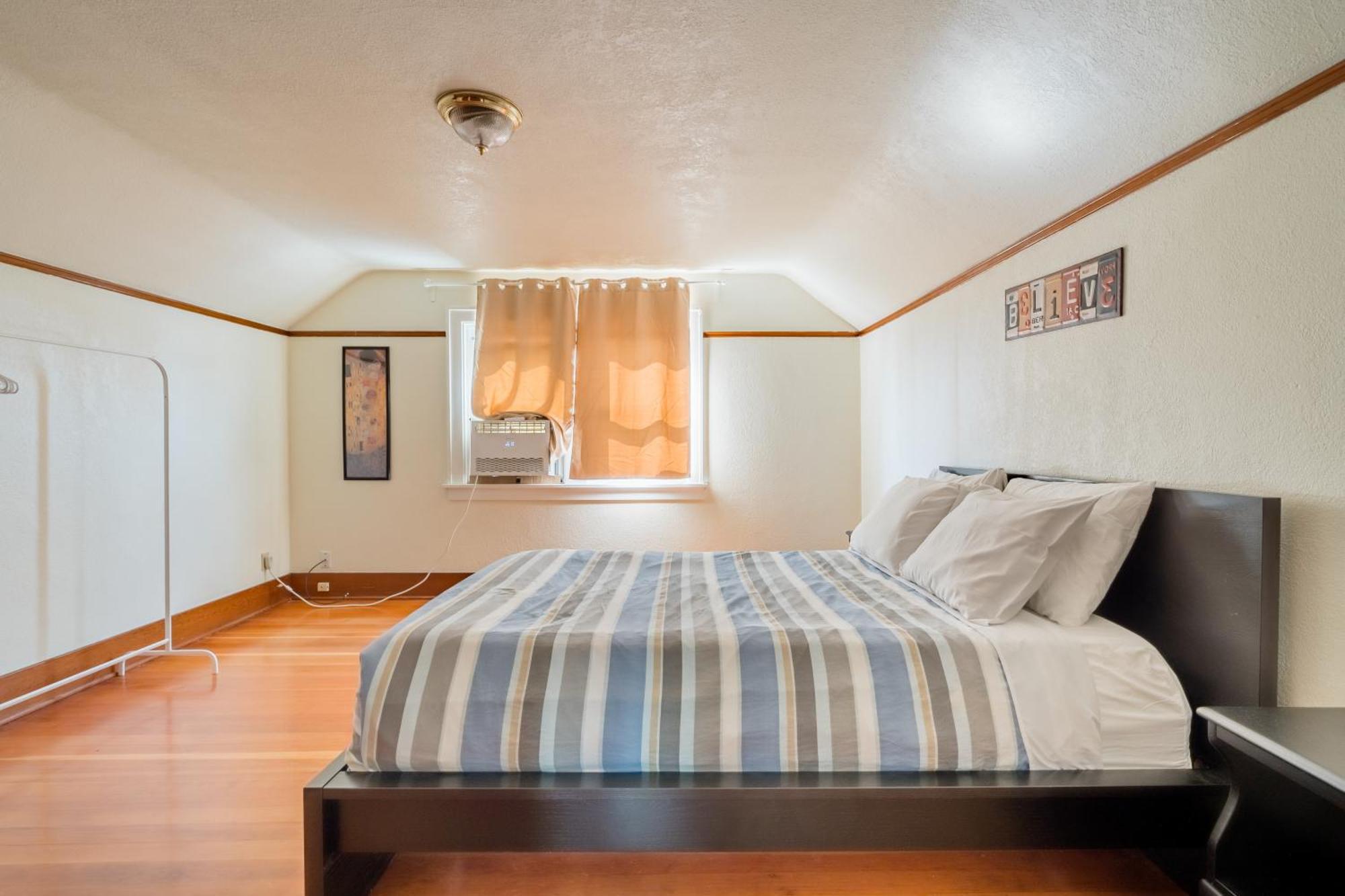 Collection - Charming & Spacious 5br In Se Portland