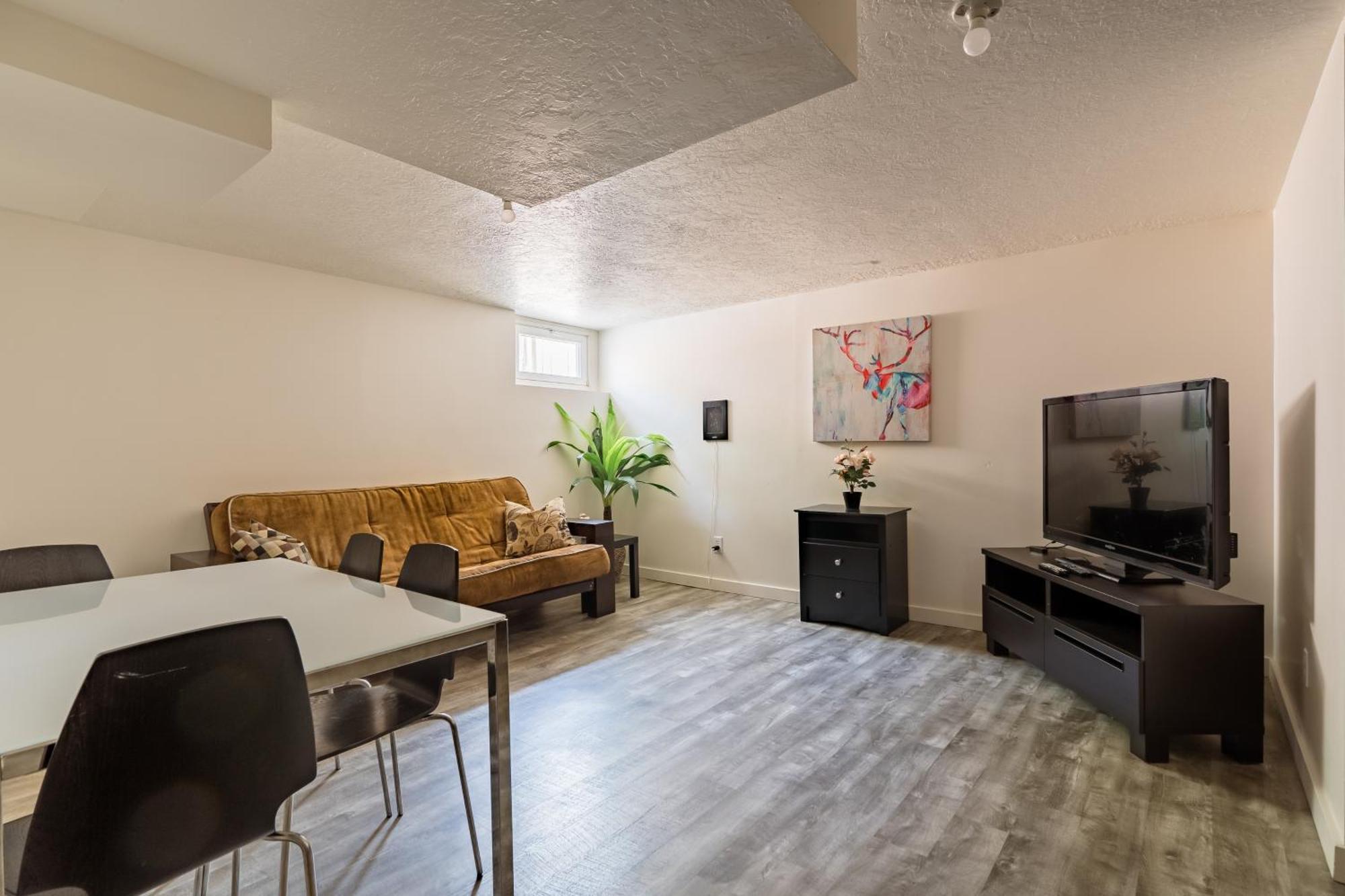 Collection - Charming & Spacious 5br In Se Holiday home Portland