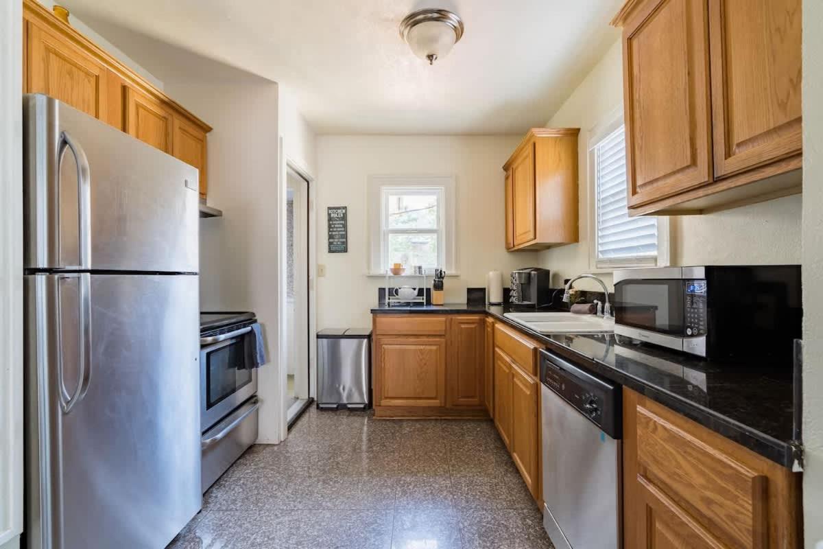 Collection - Charming & Spacious 5br In Se Holiday home Portland