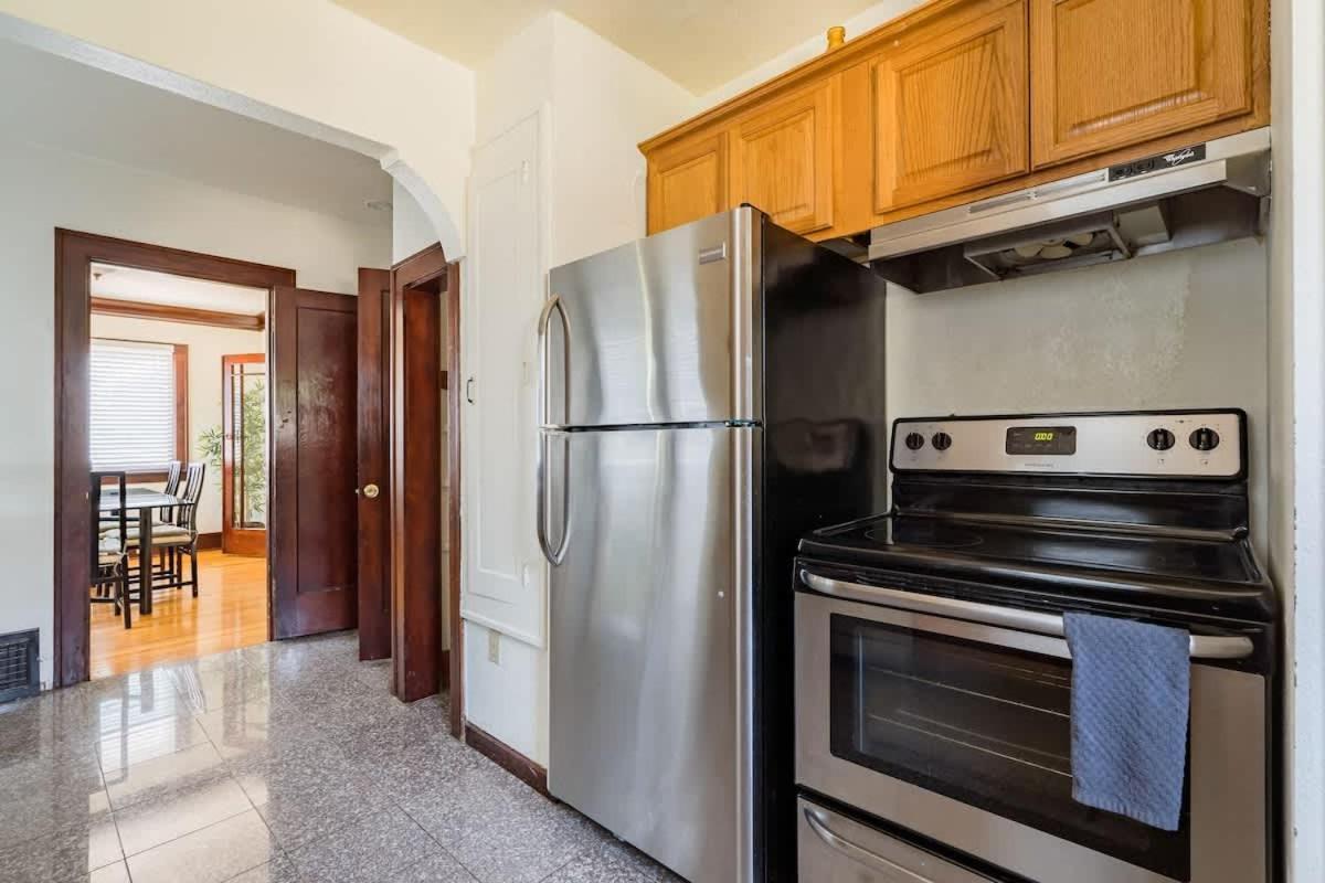Collection - Charming & Spacious 5br In Se * Portland