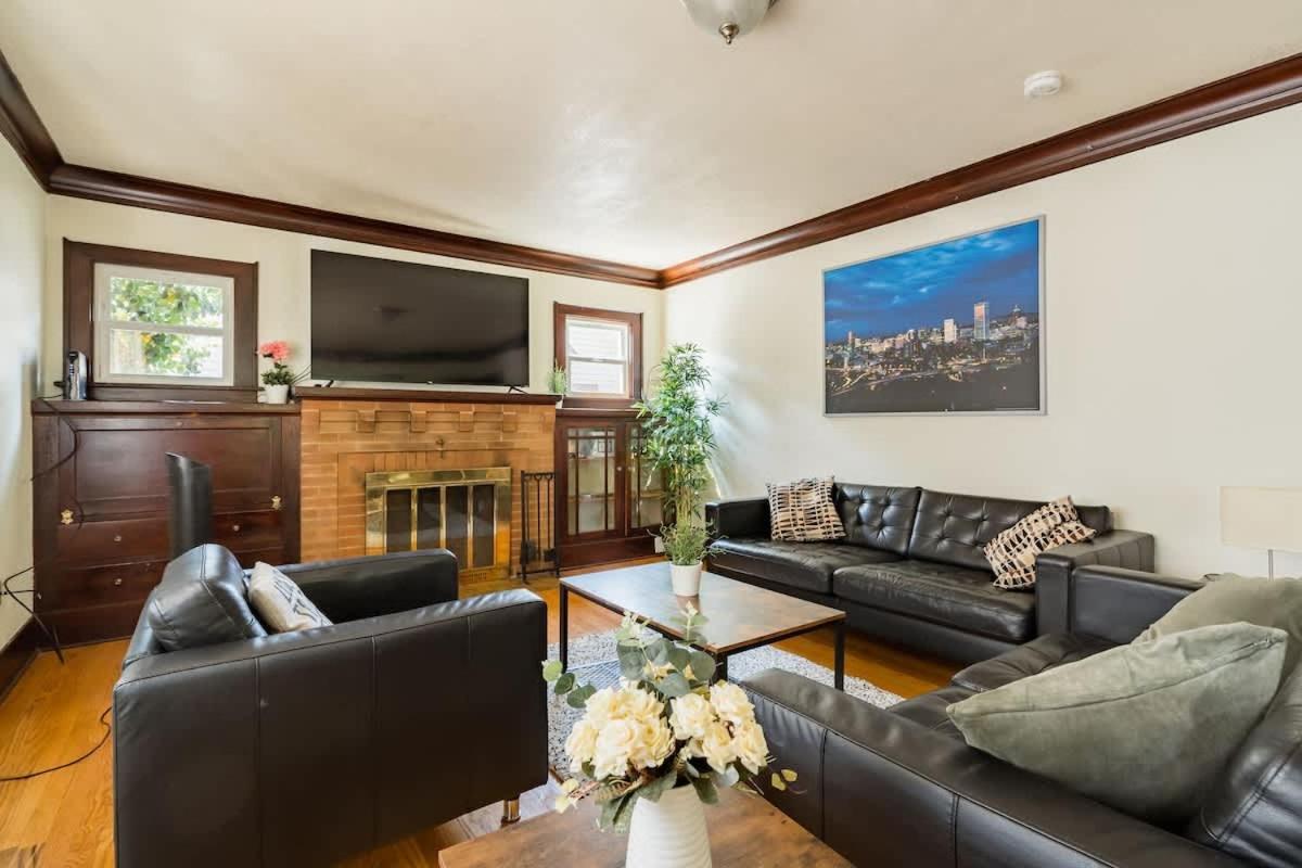 Collection - Charming & Spacious 5br In Se *